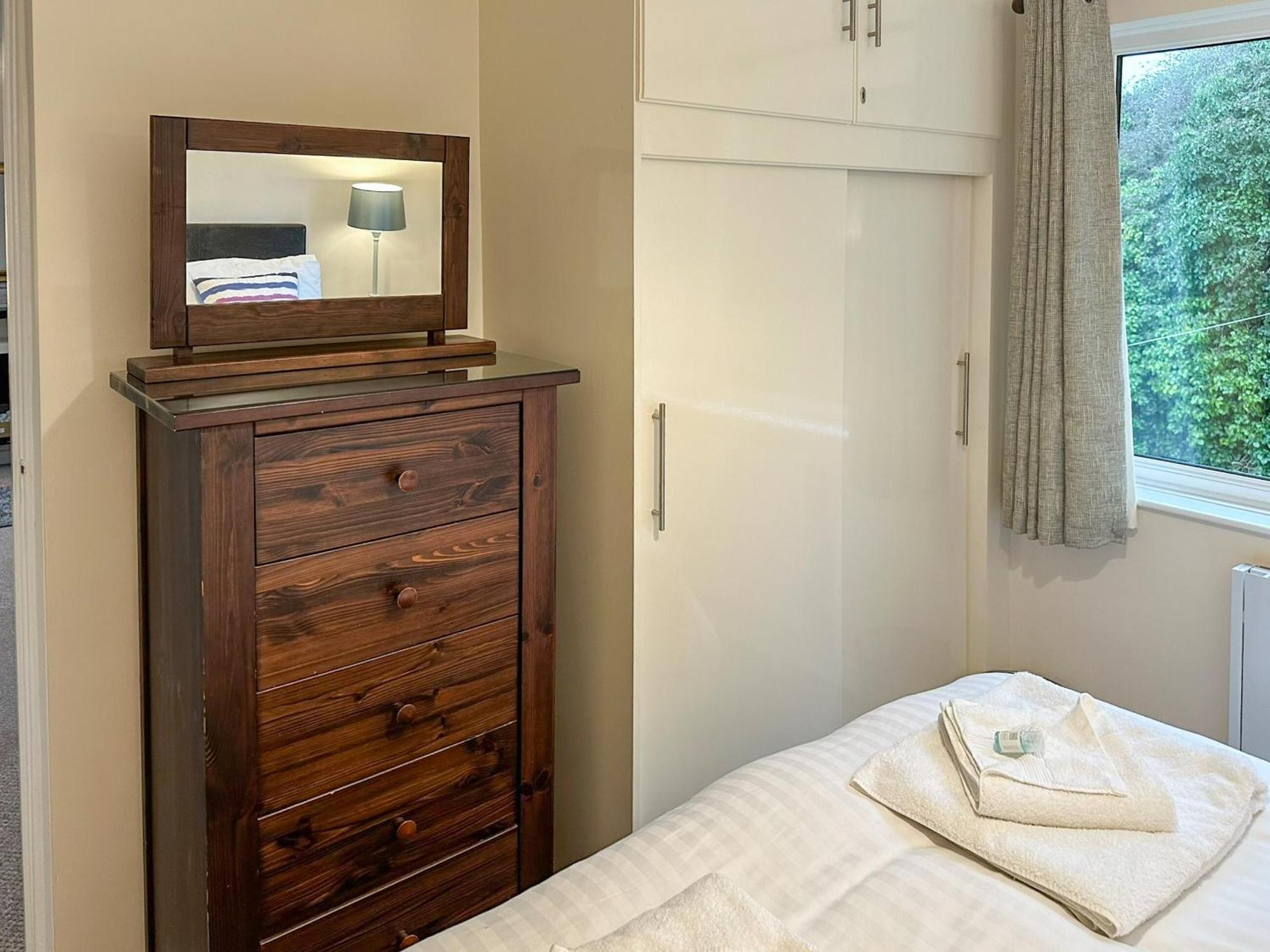 9 Dolphin Court Apartment Brixham Bagian luar foto